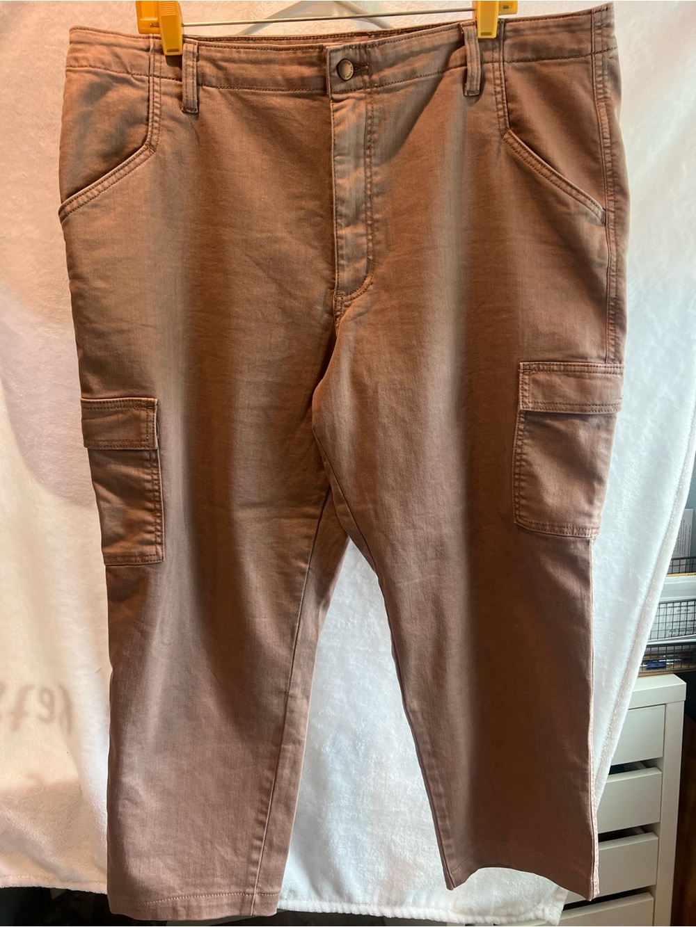 Universal Thread Men's Cargo Pants in Brown